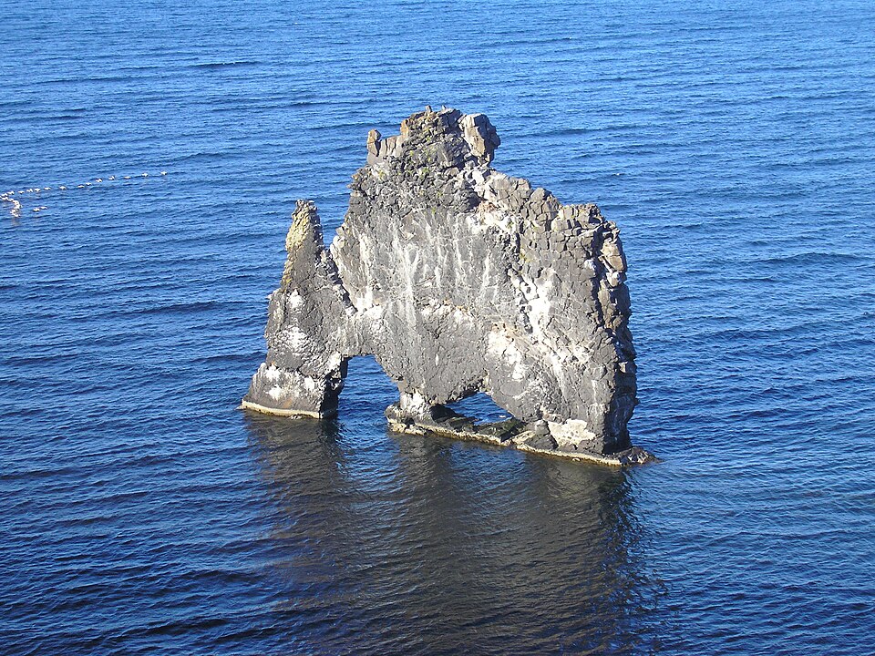 Hvítserkur (faraglione)